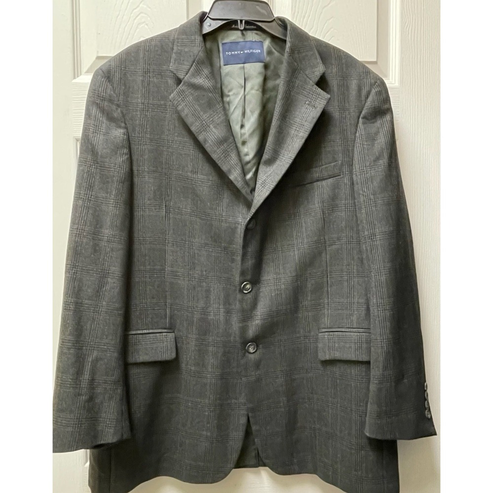 Tommy Hilfiger Men's 42R Gray Plaid 2 Button Wool Blazer R159‎ RN39091